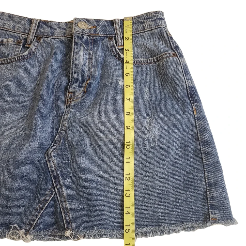 BDG Medium Wash Denim Jean 100% Cotton Mini Skirt Women's Size Small